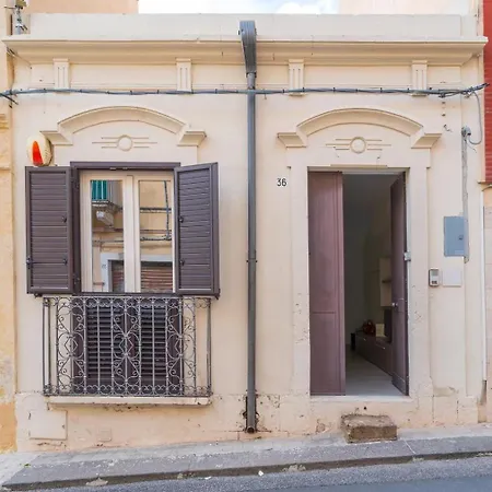 Casa Carlotta